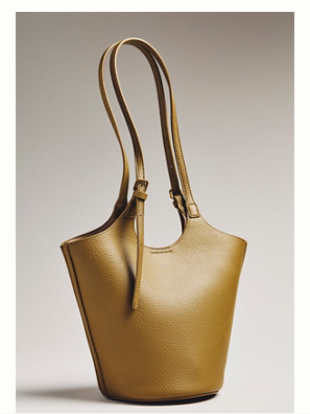 NWT Anthropologie Antik Kraft pebbled bucket bag❤️❤️❤️❤️